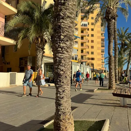 Acogedor Bajo En Playa Del Cura * Торевьиа